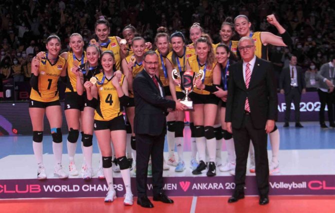 Şampiyon Vakıfbank Kupasını Aldı