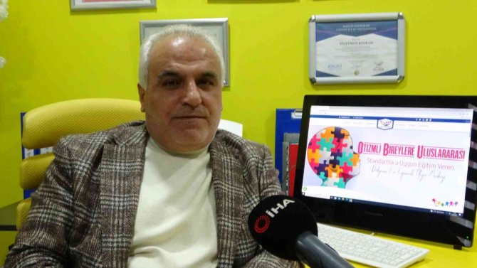 Otizmli Çocuğu İçin Bin Kilometre Yol Kat Edip Diyarbakır’a Geldi