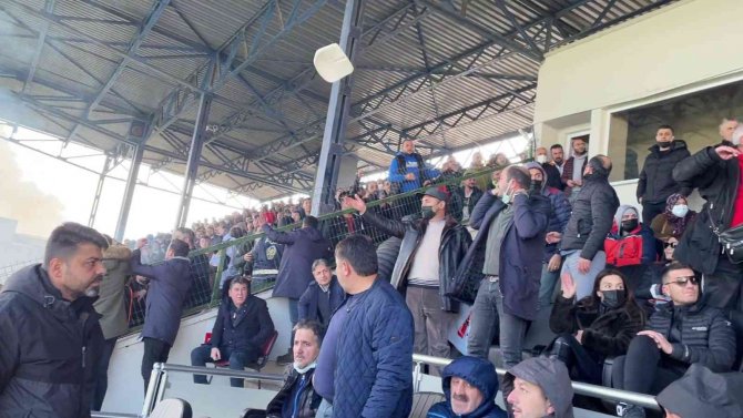 Amatör Maçta Ortalık Savaş Alanına Döndü!