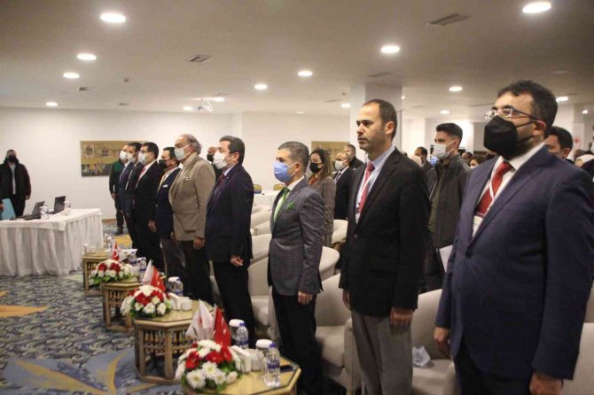 Üç Gün Sürecek Çam Balı Çalıştayı Başladı