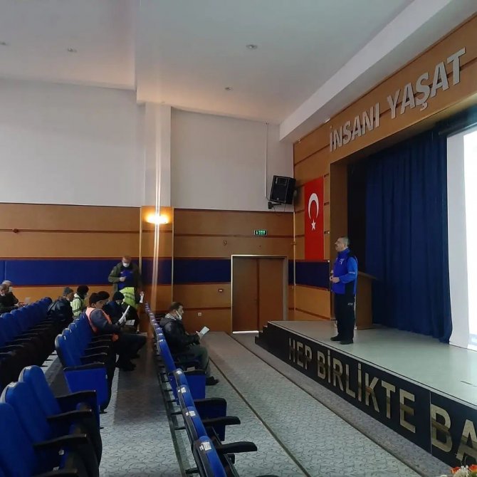 Belediye Personeline ’Afet Farkındalık Eğitimi’ Verildi