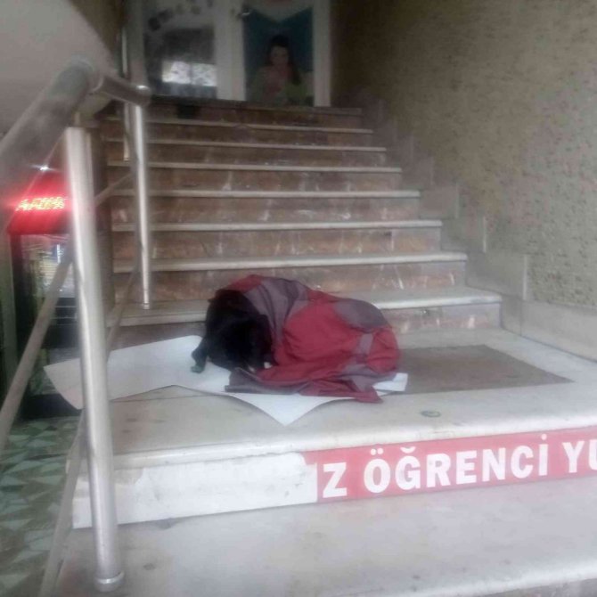 Afyonkarahisar’da Görenlerin İçin Isıtan Görüntü