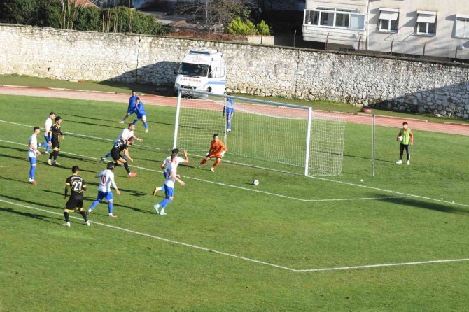 Tekirdağspor Deplasmanda Güldü