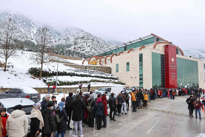 Denizlililer Kar Keyfini Doyasıya Yaşadı