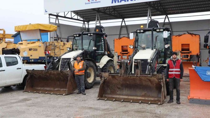 Düzce Belediyesi 400 Personel Ve 31 Araç İle Sahada Olacak