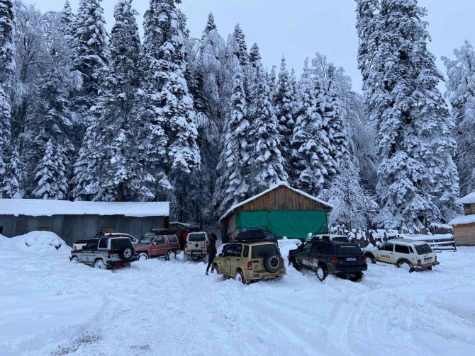 Off-road Tutkunları, Kapalı Yolları Araçları İle Açtı