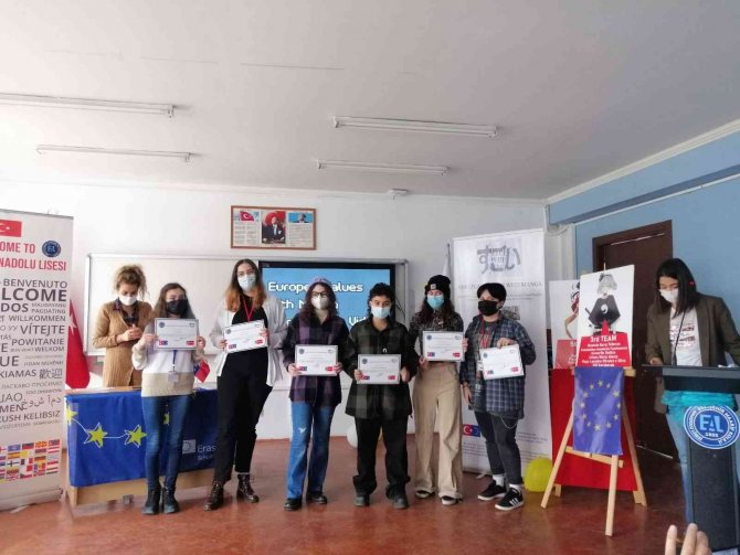 Farklı Ülkelerden Gelen Öğrenci Ve Öğretmenler Eskişehir’de Buluştu