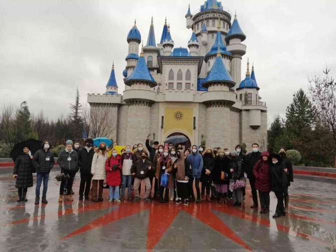 Farklı Ülkelerden Gelen Öğrenci Ve Öğretmenler Eskişehir’de Buluştu