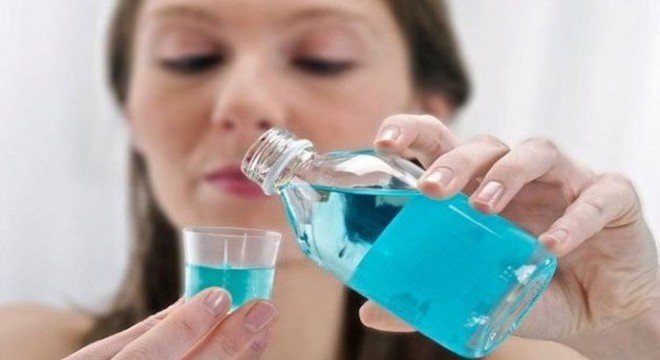 Alkollü Gargaralar Ağız Kokusu Yapıyor