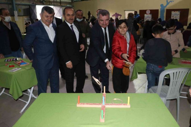 Havza’da 2. Zekâ Geliştirici Ahşap Akıl Ve Strateji Oyunları El Sanatları Sergisi