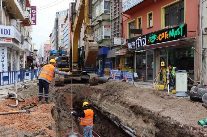 İ̇stiklal Caddesi’nin 300 Metrelik Bölümü Tamamladı