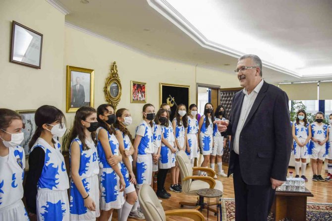Karacabey’de Her Yaşta Spora İlgi Büyük