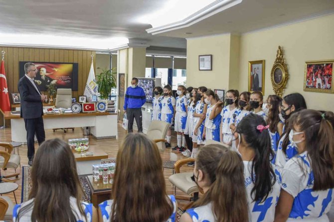 Karacabey’de Her Yaşta Spora İlgi Büyük