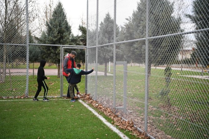 Başkan Kocaman, Çocuklarla Birlikte Futbol Oynadı