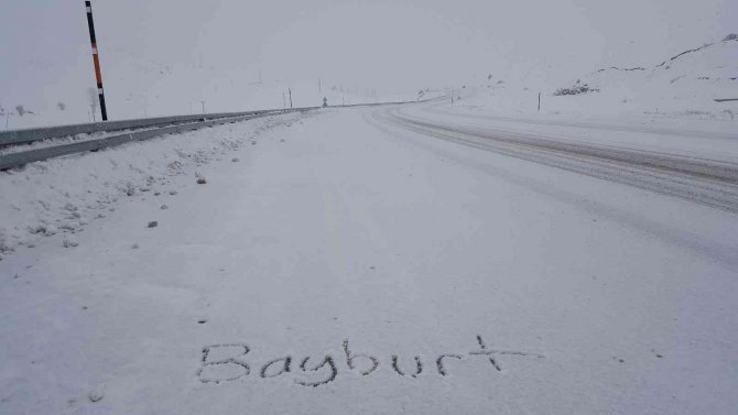 Kop Dağında Kar Ve Tipi Ulaşımı Olumsuz Etkiledi