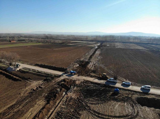 Kütahya Beşkarış Sulaması 3. Kısım’da Çalışmalar Aralıksız Devam Ediyor