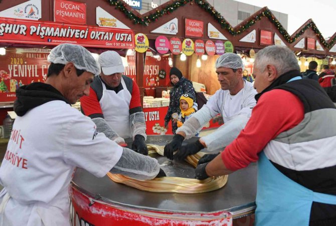 Muratpaşa Yılbaşı Çarşı’da 45 Stant Yer Alacak