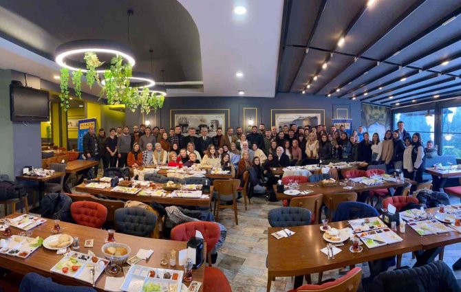 Nakem, Balkanlar’dan Gelen Gençlere Kol Kanat Gerecek