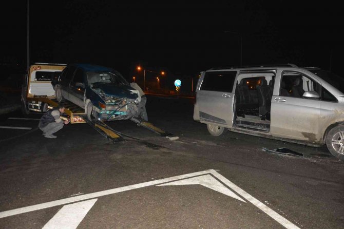 Kafa Kafaya Çarpıştılar: 1 Yaralı