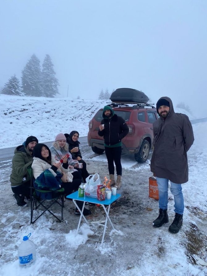 Kar Onlara Gelmeyince Onlar Kara Gitti