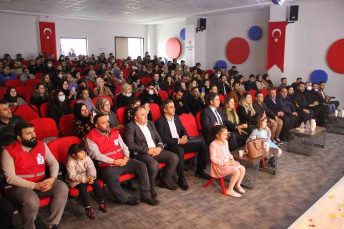 Silopi Genç Memur-sen’den Sezai Karakoç Anısına Şiir Dinletisi Etkinliği