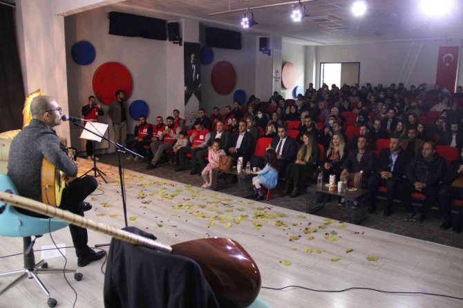 Silopi Genç Memur-sen’den Sezai Karakoç Anısına Şiir Dinletisi Etkinliği