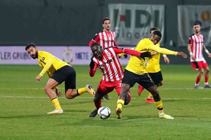 Spor Toto 1. Lig: İ̇stanbulspor: 2 - Samsunspor: 1