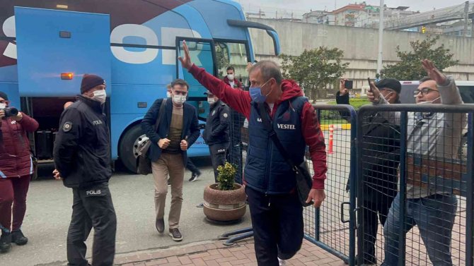Trabzonspor İ̇zmir’e Gitti