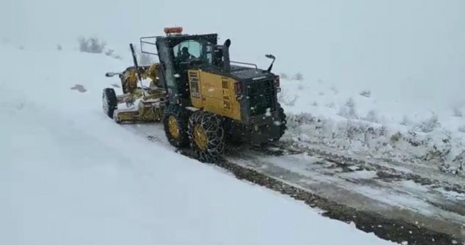 Tunceli’de 144 Köy Yolu Ulaşıma Kapandı