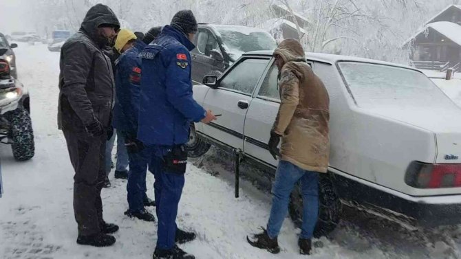 Uludağ’da Hafta Sonu Günübirlikçi Yoğunluğu