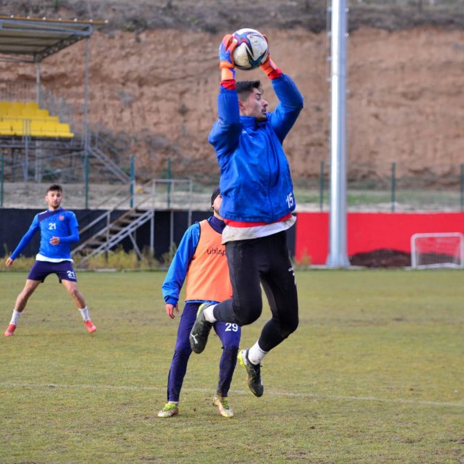 Uşakspor, Pazarspor Maçı Hazırlıklarını Başlattı