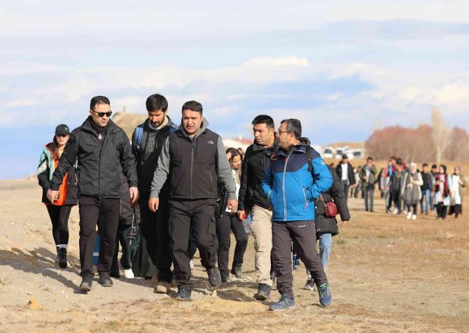 Van’da Doğa Yürüyüşü Ve Fotoğraf Etkinliği