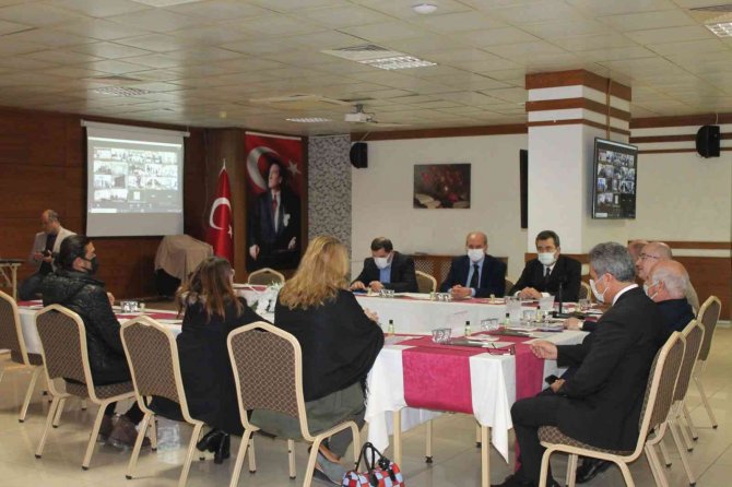 Ayvalık’ta Eğitime Hayırsever Destekleri