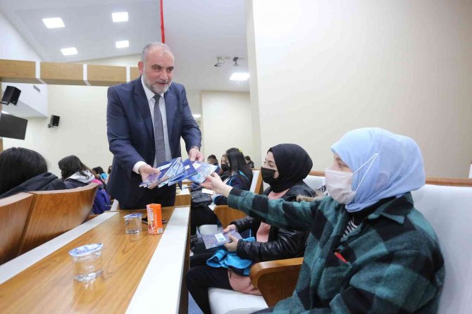 Başkan Sandıkçı Bilim Turuna Çıkan Gençleri Ağırladı