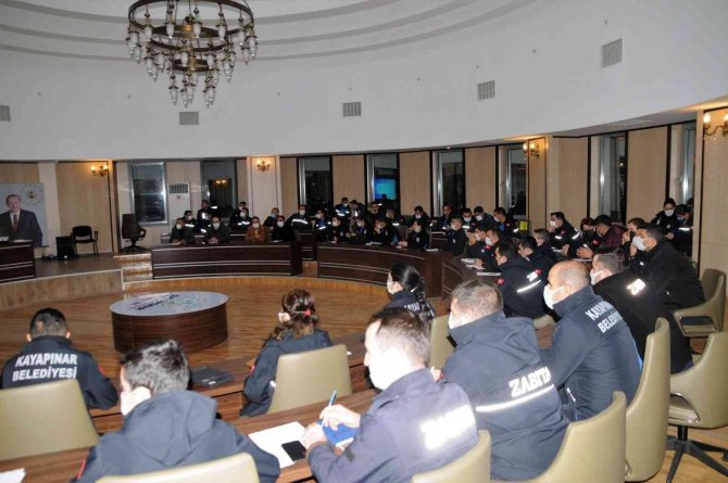 Kayapınar Belediyesinden Zabıta Personeline Eğitim