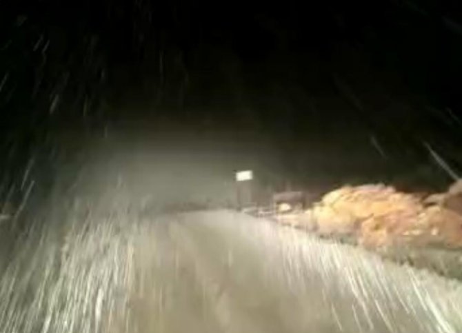 Silvan’da Mevsimin İlk Karı Yağdı