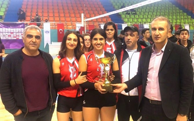 Elazığ’da Voleybol Müsabakaları Sona Erdi