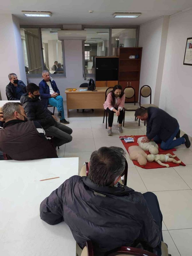 Belediye Personeli İlkyardımda Sınıfı Geçti