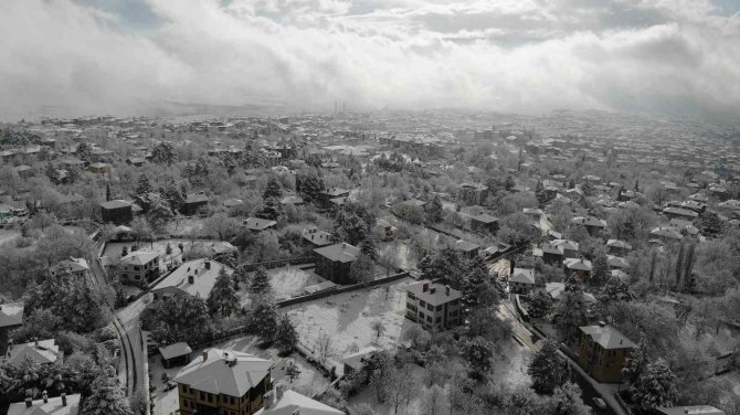 Safranbolu’da Etkili Olan Kar En Çok Çocukları Sevindirdi