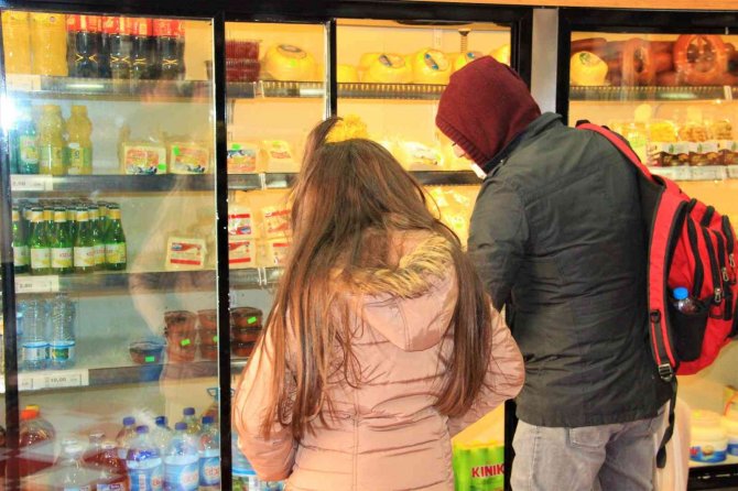 Kocaeli’de Esnaftan Örnek Davranış