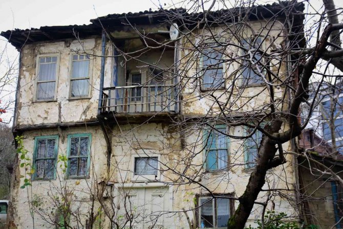 700 Yıllık Köyün Tarihe Tanıklık Eden Evleri
