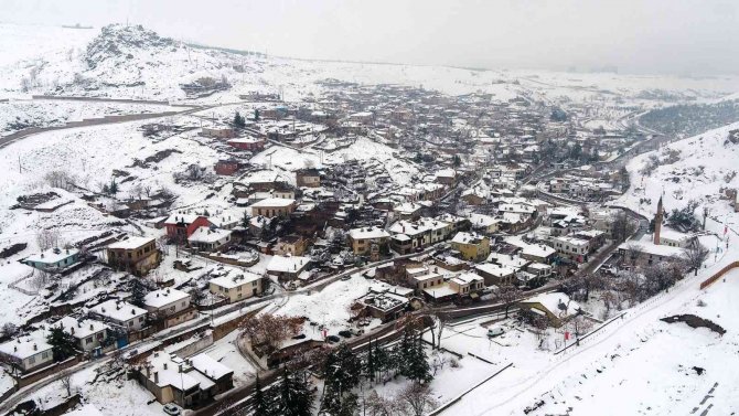 Konya’da Kartpostallık Kar Manzarası