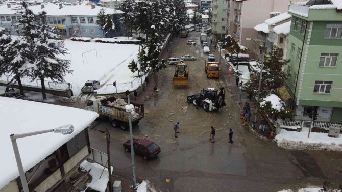 Kuraklıkla Boğuşan Beyşehir Gölü’ne Kar Takviyesi