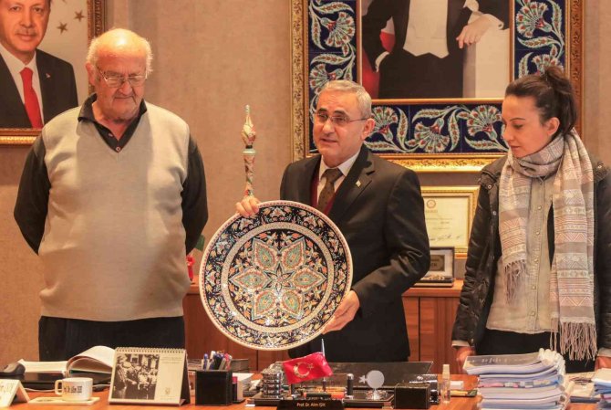 Başkan Alim Işık: "Sanat Ve Sanatçının Yanındayız"