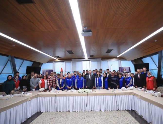 Malatya’dan Gençler Bakan Kasapoğlu İle Görüştü