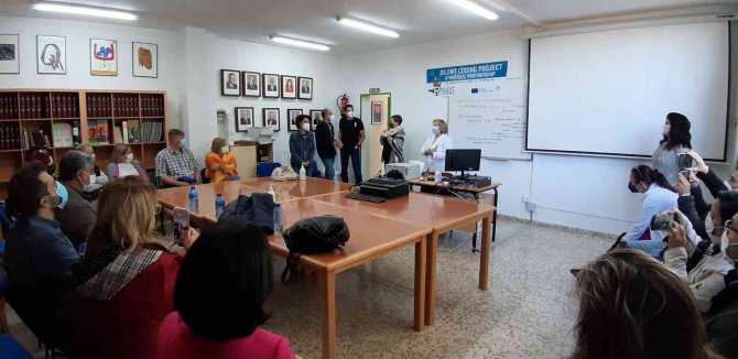 Yeşilköy İ̇şitme Engelliler Okulu, Ab Projeleriyle Gündemde