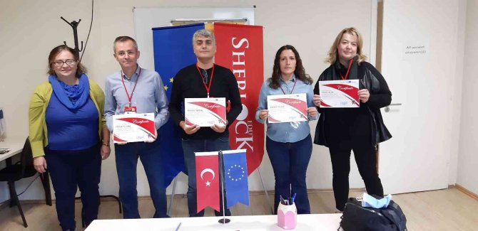 Yeşilköy İ̇şitme Engelliler Okulu, Ab Projeleriyle Gündemde