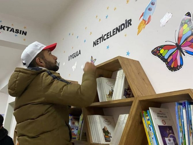 Omü Öğrencilerinden Kütüphane Seferberliği