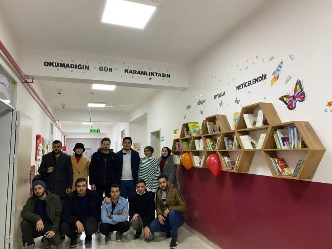 Omü Öğrencilerinden Kütüphane Seferberliği