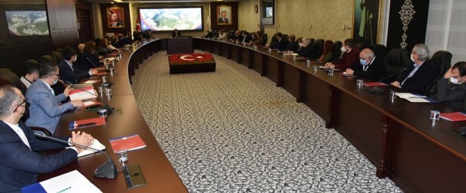 Rektör Ünal: “Omü Tıp Fakültesi Türkiye’de İlk 10’da Yer Almalı”